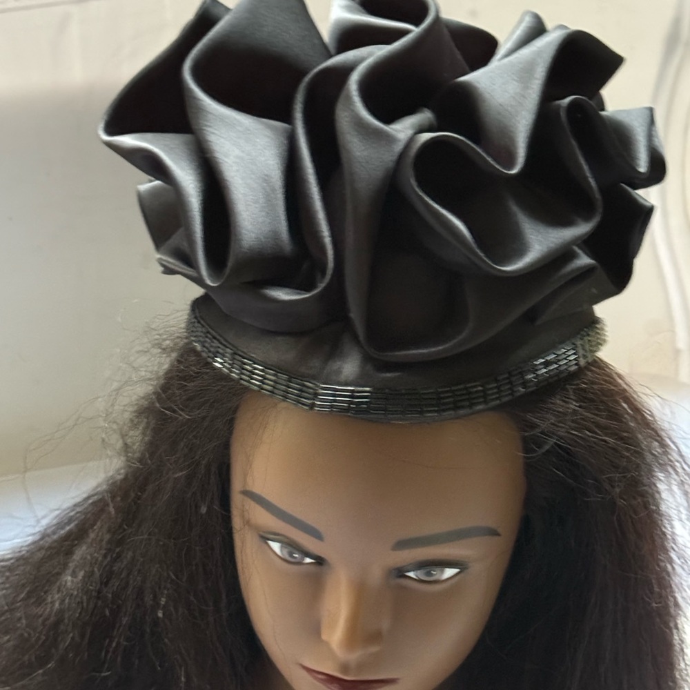 Jack McConnell Boutique Vintage Black Ruffled Fascinator Pillbox Hat Beaded Trim